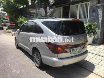 SsangYong Stavic 5 chỗ Dầu Bạc