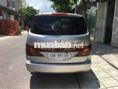 SsangYong Stavic 5 chỗ Dầu Bạc
