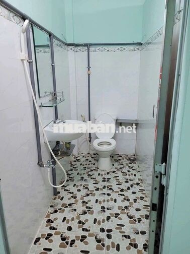 nhà thuê phù hợp vừa ở. vừa làm kho