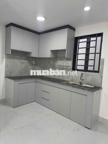 LÔ GÓC ĐẸP 8X15 ĐƯỜNG THÔNG XE HƠI TCH GẦN TÔ KÍ CẦN BÁN GẤP