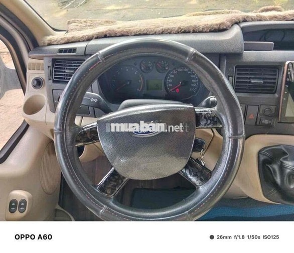 Ford Transit Luxury 16 chỗ Bạc