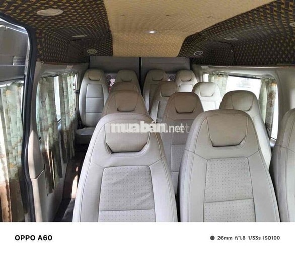 Ford Transit Luxury 16 chỗ Bạc