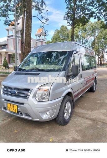 Ford Transit Luxury 16 chỗ Bạc