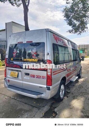 Ford Transit Luxury 16 chỗ Bạc