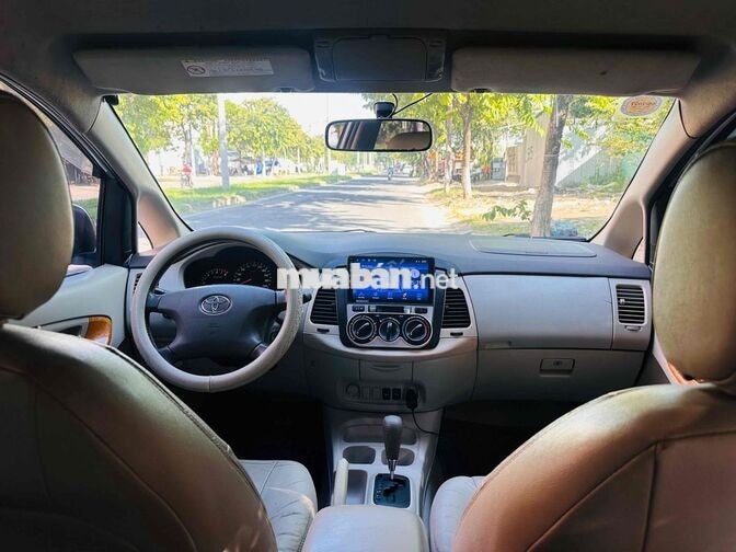 Toyota Innova Số tự động ,xe cực đẹp