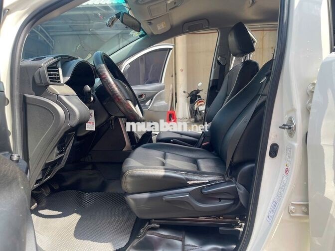 INNOVA 2.0E 2019 Trắng Số sàn - Giá còn GIẢM