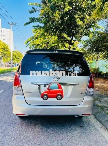 Toyota Innova Số tự động ,xe cực đẹp