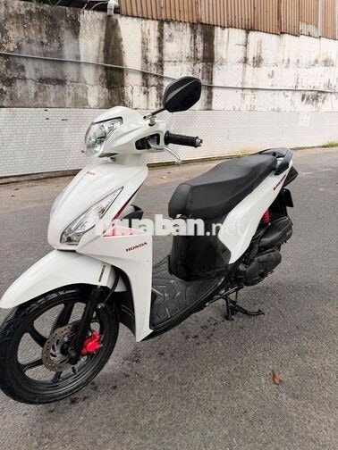 Vision 2018 Trắng kháo smk , ko 9 chủ .