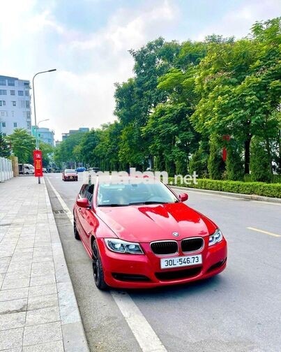BMW 320i (E90) 2010 Đỏ