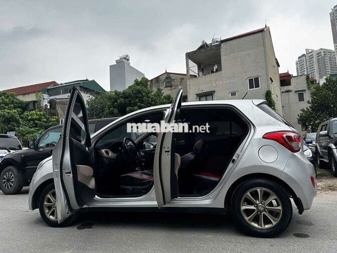 Hyundai Grand i10 2017 Bản đủ Số sàn Bạc