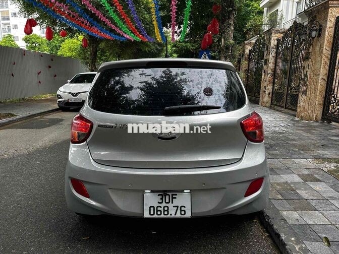 Hyundai Grand i10 2017 Bản đủ Nhập khẩu Bạc