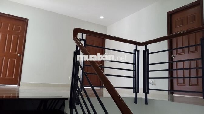 CHO THUÊ CĂN HỘ CENTRAL PLAZA PHẠM VĂN HAI – 180M² (4PN - 3WC) –18TR