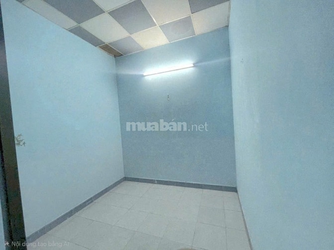 Cho thuê nhà nguyên căn HXH Bùi Văn Ba. Gía 13tr