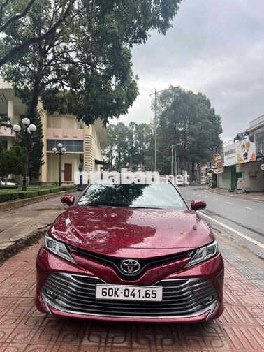 Toyota Camry 2021 Đỏ 55.000 KM