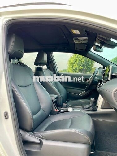 Toyota Corolla Cross 1.8 V 2022 Trắng 26.000 km