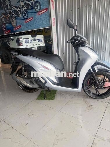 SH 125 125cc Bạc poscher 6029 km có bán trả góp