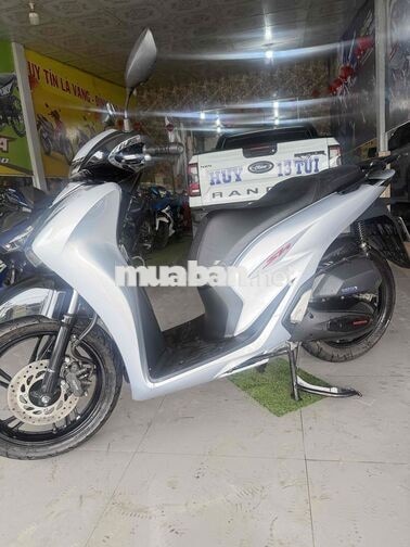 SH 125 125cc Bạc poscher 6029 km có bán trả góp