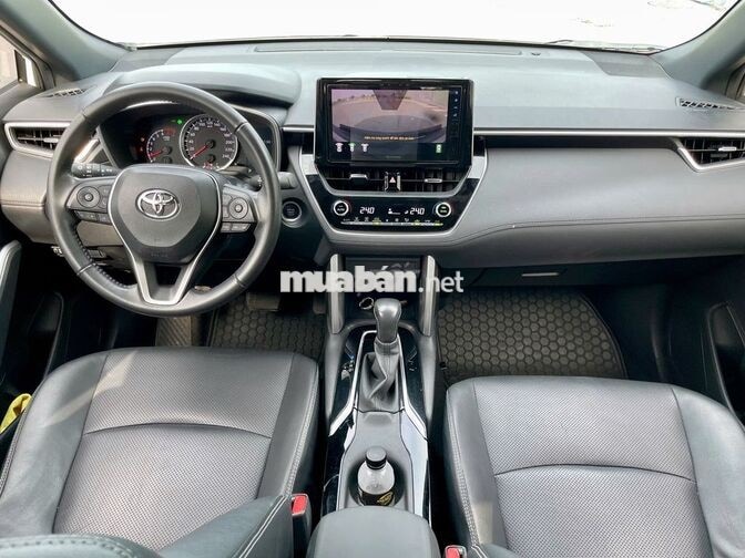 Toyota Corolla Cross 1.8 V 2022 Trắng 26.000 km