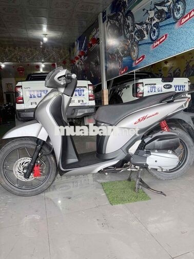 Honda SH Mode Bạc hồ sơ cầm tay có bán trả góp