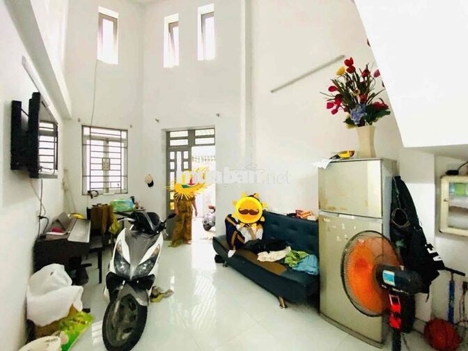 Nhà 5 Tầng đường Phạm Hùng quận 8, ngang 4m x 17m, sổ riêng hoàn công,