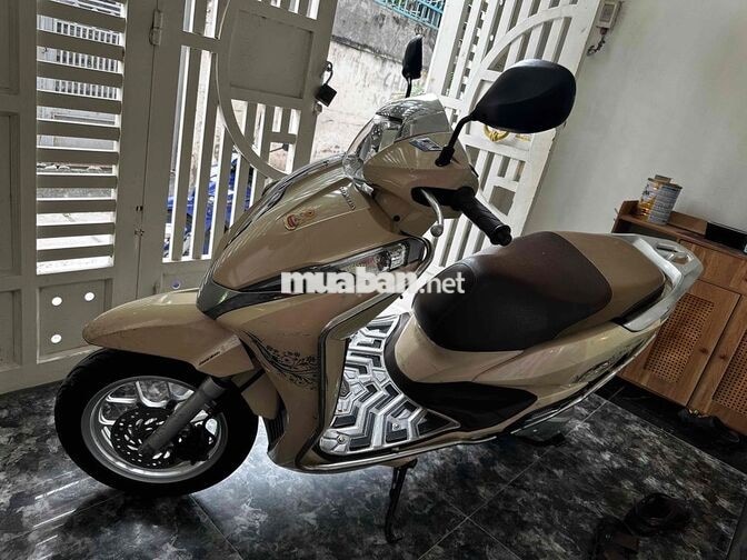 Honda Lead 2018 Vàng kem