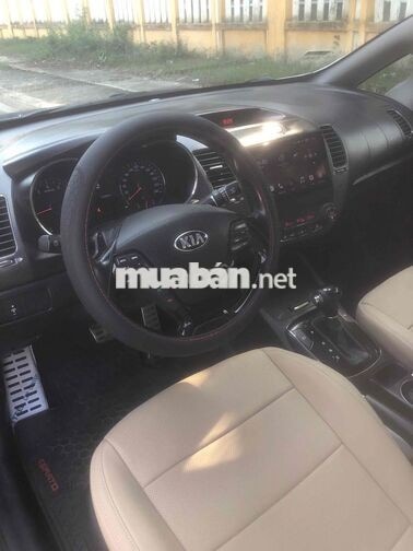 Kia Cerato Trắng Tự động bản đủ 1.6