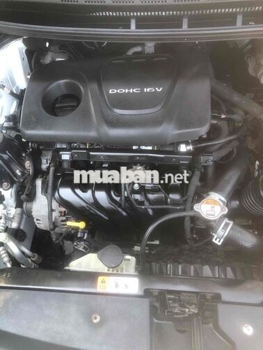 Kia Cerato Trắng Tự động bản đủ 1.6