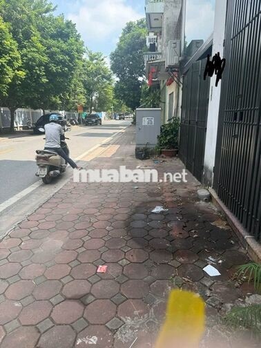 Cho thuê kho xưởng tại Long Biên, đường ô tô tránh, vỉa hè
