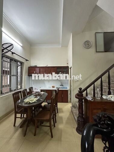 Cho thuê nhà nguyên căn 4 tầng 42m² ngõ ô tô tránh phố Tây Mỗ