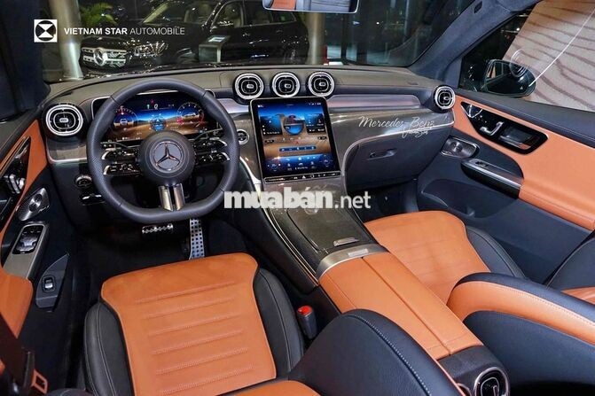 Mercedes-Benz GLC 300 V1 2024 Siêu Lướt Chính Hãng