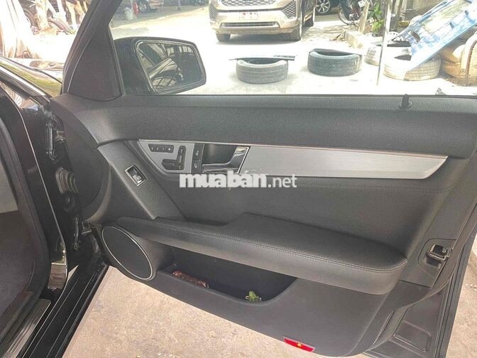 Mercedes C230 2010 Sedan Đen 91.000 km