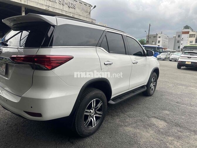 Toyota Fortuner 2.4 AT 2020 Trắng 88000 km