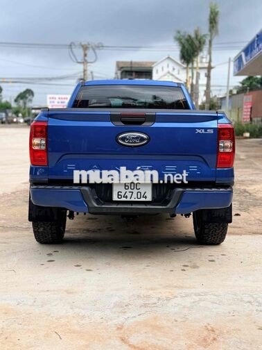 Ford Ranger XLS 2023 Xanh 8 vạn siêu đẹp