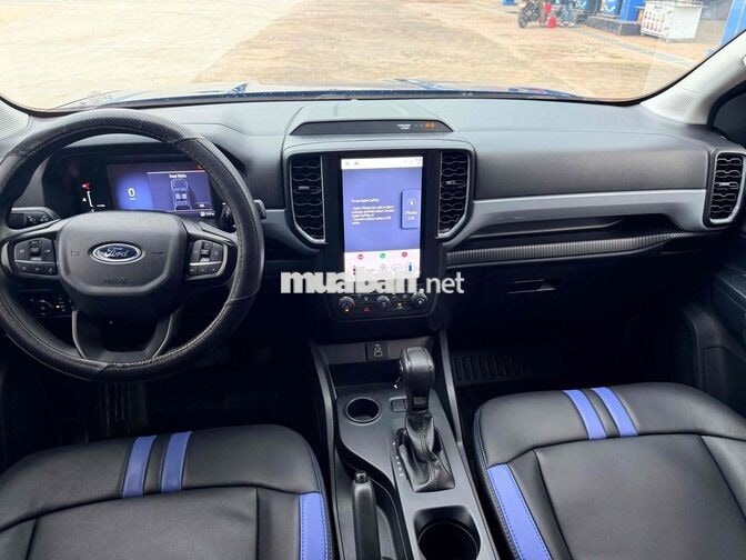 Ford Ranger XLS 2023 Xanh 8 vạn siêu đẹp