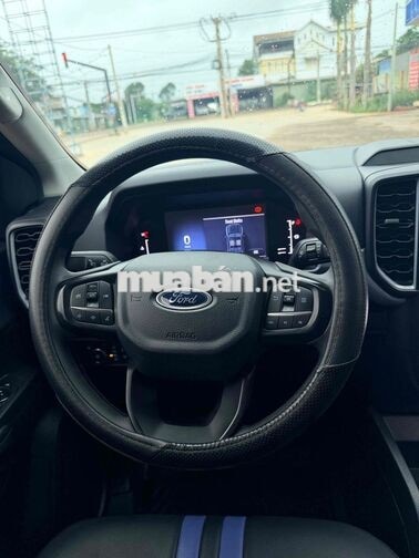 Ford Ranger XLS 2023 Xanh 8 vạn siêu đẹp