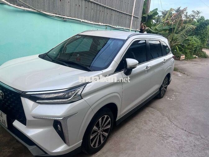 Toyota Veloz Cross 2022 Trắng Việt Nam