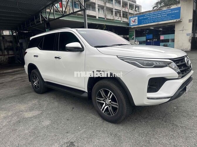Toyota Fortuner 2.4 AT 2020 Trắng 88000 km