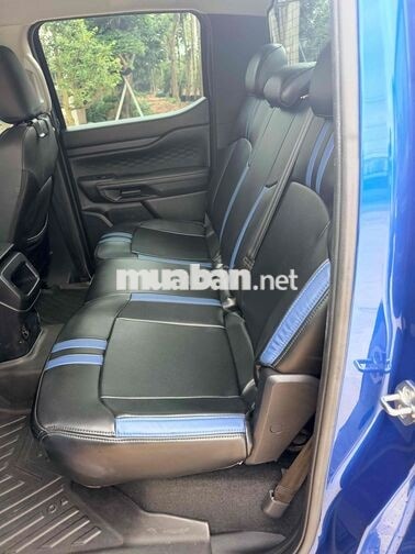 Ford Ranger XLS 2023 Xanh 8 vạn siêu đẹp