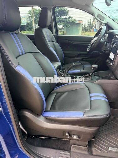 Ford Ranger XLS 2023 Xanh 8 vạn siêu đẹp