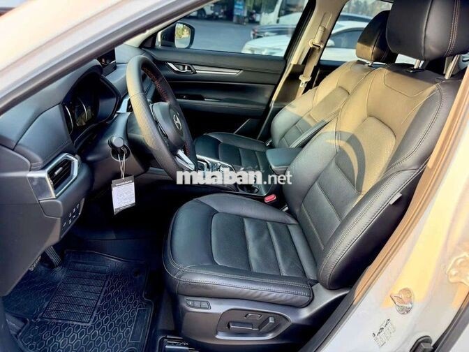 Mazda CX-5 Premium Active 2025 Trắng 1 vạn km