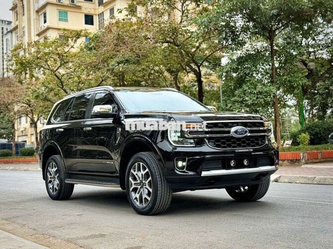 Ford everest 2022 titanium 4x2