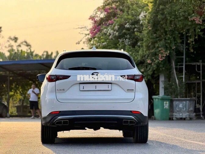 Mazda CX-5 Premium Active 2025 Trắng 1 vạn km