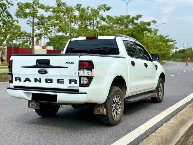 Ford Ranger XLS 2.2 AT 2021 Trắng Tự động