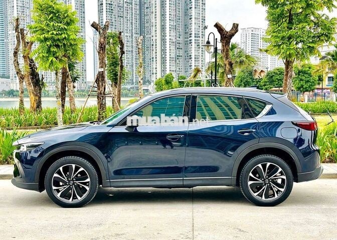 Mazda CX5 2025 2.0 Deluxe Xanh 1 vạn km