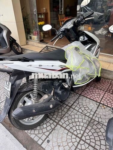 Honda Vision Trắng