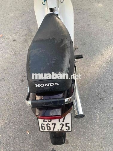 Honda Dream Nâu Xe số
