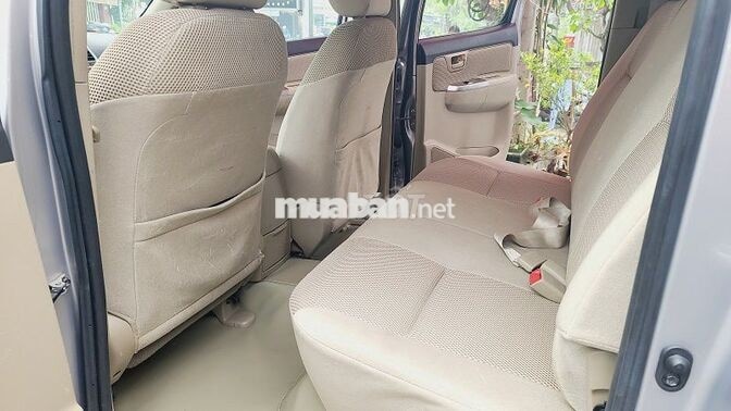 Xe Toyota Hilux E Số Sàn 1 Cầu 2015, Xe Đẹp