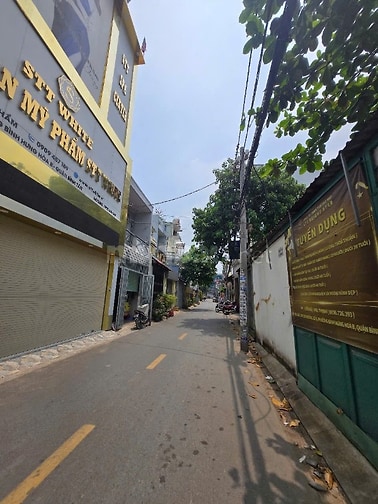 Bán MT đường số 8 Bình Hưng Hòa B . DT: 4x33m cấp 4 . Giá : 6.9 tỷ 