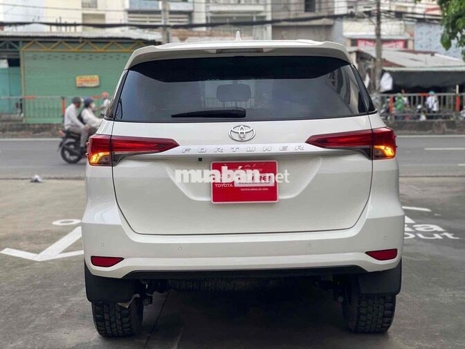 Fortuner Dầu số sàn 2022 -HT Vay 70% -Giá còn giảm