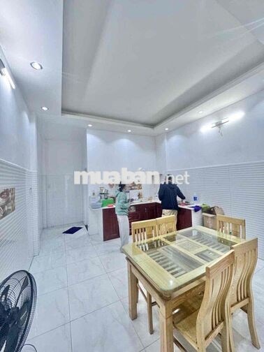 NHÀ MỚI ĐẸP(4X16M) HXH THÔNG LÊ VĂN QUỚI 2Tầng 2Pn 2VS